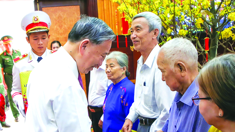 Để mọi người, mọi nh&agrave; đều c&oacute; tết