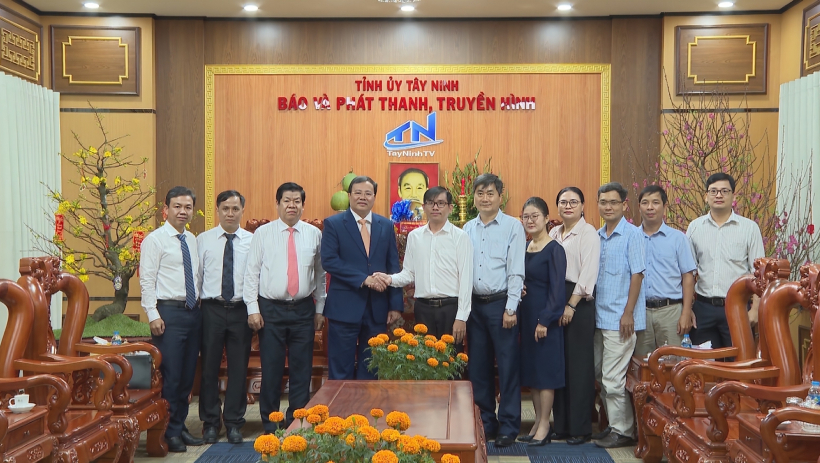 Chủ tịch UBND tỉnh L&ecirc; Văn Hẳn thăm, ch&uacute;c tết B&aacute;o v&agrave; ph&aacute;t thanh, truyền h&igrave;nh T&acirc;y Ninh