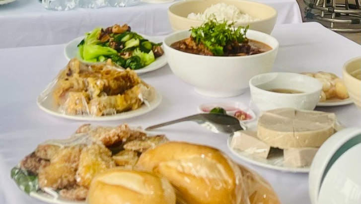 Người c&oacute; bệnh tim mạch, gout n&ecirc;n ưu ti&ecirc;n m&oacute;n ăn n&agrave;o dịp tết?