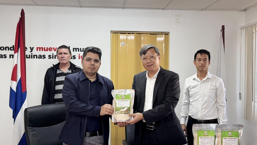 Việt Nam hỗ trợ Cuba đảm bảo an ninh lương thực