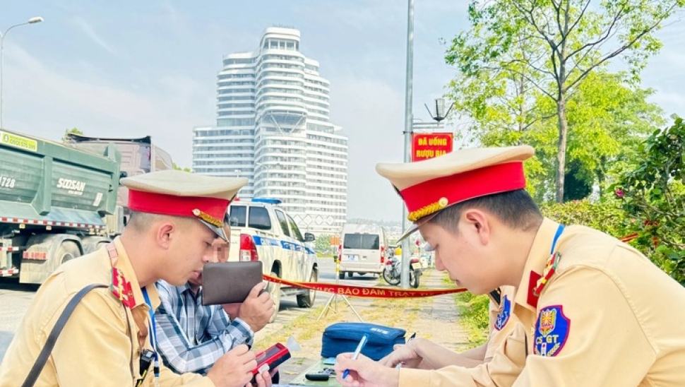 C&aacute;ch tra cứu phạt nguội bằng VNeTraffic trước mỗi chuyến đi