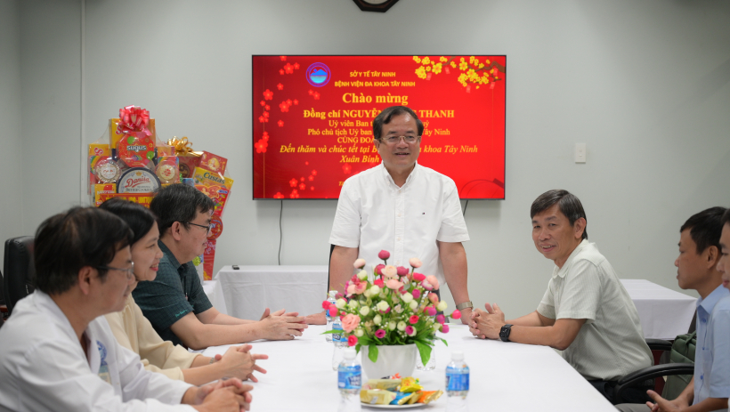 Ph&oacute; Chủ tịch UBND tỉnh Nguyễn Hồng Thanh thăm, ch&uacute;c tết tại Bệnh viện Đa khoa T&acirc;y Ninh 