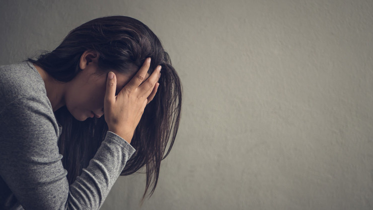 V&igrave; sao nhiều người kh&ocirc;ng thể vượt qua nỗi đau mất người th&acirc;n?