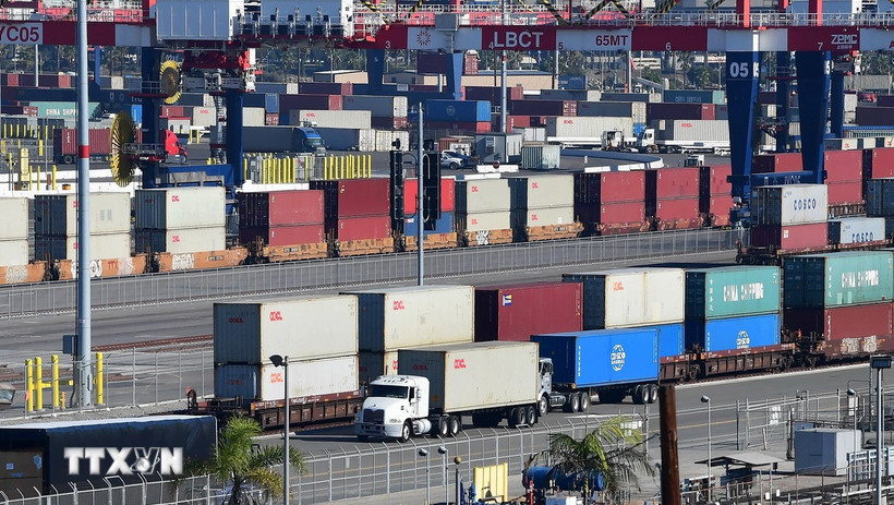 Tổng thống Trump tuy&ecirc;n bố tạm &aacute;p thuế to&agrave;n cầu 10% sau ph&aacute;n quyết của T&ograve;a &aacute;n Tối cao