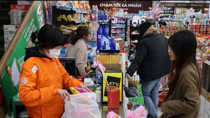 Thị trường m&ugrave;ng 6 Tết: H&agrave;ng h&oacute;a dồi d&agrave;o, gi&aacute; cả ổn định