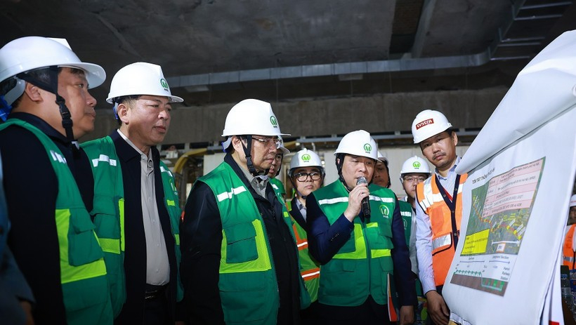 Thủ tướng: Quy hoạch ph&aacute;t triển ng&agrave;nh đường sắt với tầm nh&igrave;n tr&ecirc;n 100 năm