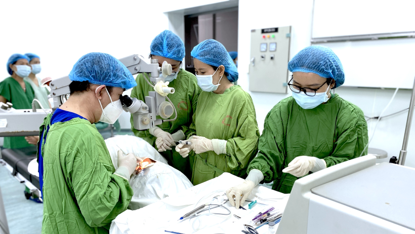 Bệnh viện Đa khoa T&acirc;y Ninh: Kh&aacute;m, phẫu thuật mắt miễn ph&iacute; cho người d&acirc;n 