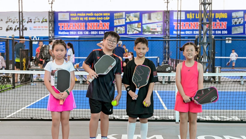 Pickleball &ndash; m&ocirc;n thể thao mới &lsquo;g&acirc;y sốt&rsquo; với trẻ em