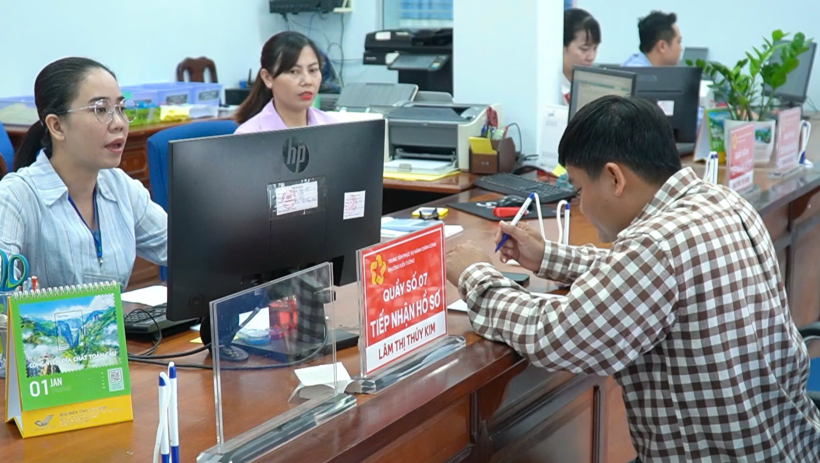 Đẩy mạnh chuyển đổi số, n&acirc;ng cao cải c&aacute;ch h&agrave;nh ch&iacute;nh