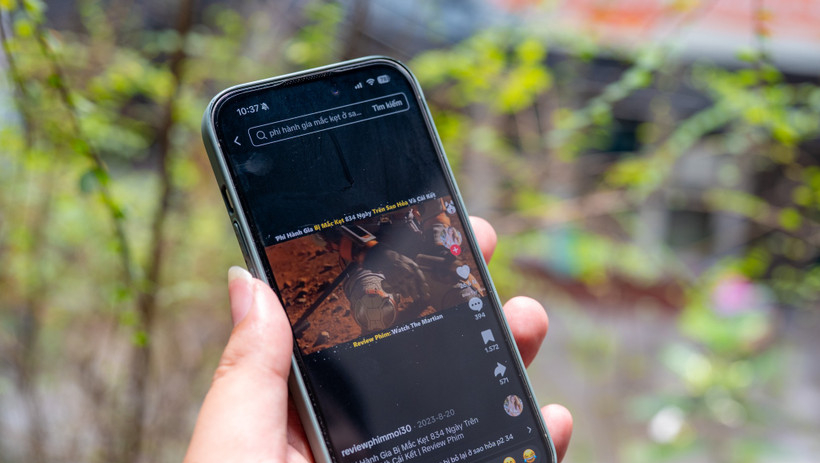 Ch&acirc;u &Acirc;u k&ecirc;u gọi thận trọng với đề xuất cấm trẻ em sử dụng mạng x&atilde; hội