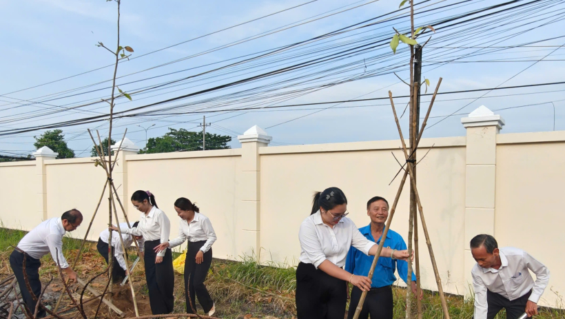 T&ograve;a &aacute;n Nh&acirc;n d&acirc;n khu vực 7 - T&acirc;y Ninh hưởng ứng 'Tết trồng c&acirc;y đời đời nhớ ơn B&aacute;c Hồ'