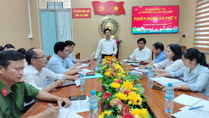 Ủy ban Bầu cử x&atilde; Nhơn H&ograve;a Lập tổ chức phi&ecirc;n họp lần thứ 5