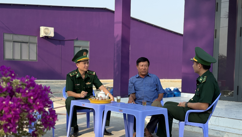 'Kiềng 3 ch&acirc;n' tạo sức mạnh&nbsp;vững chắc nơi bi&ecirc;n giới