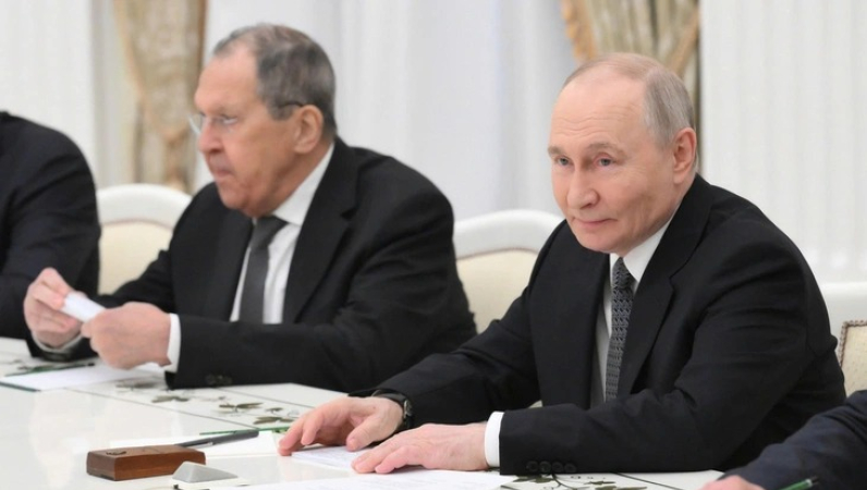 Đặc ph&aacute;i vi&ecirc;n của Tổng B&iacute; thư T&ocirc; L&acirc;m gặp Tổng thống Nga Putin