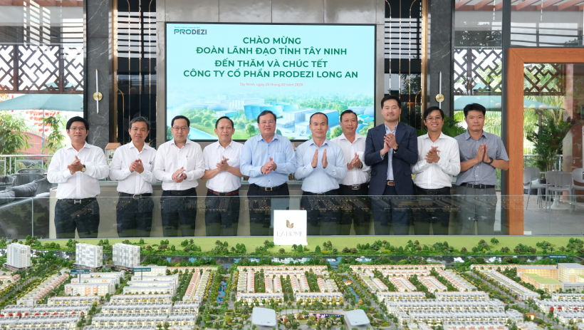 Chủ tịch UBND tỉnh T&acirc;y Ninh L&ecirc; Văn Hẳn thăm, ch&uacute;c tết doanh nghiệp đầu năm B&iacute;nh Ngọ 2026