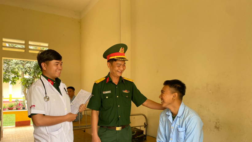 Qu&acirc;n y Trung đo&agrave;n 5 học tập v&agrave; l&agrave;m theo lời B&aacute;c từ những việc l&agrave;m b&igrave;nh dị