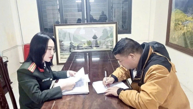 C&ocirc;ng an cảnh b&aacute;o chi&ecirc;u tr&ograve; 'nhờ chụp thẻ căn cước rồi trả c&ocirc;ng 380.000 đồng'