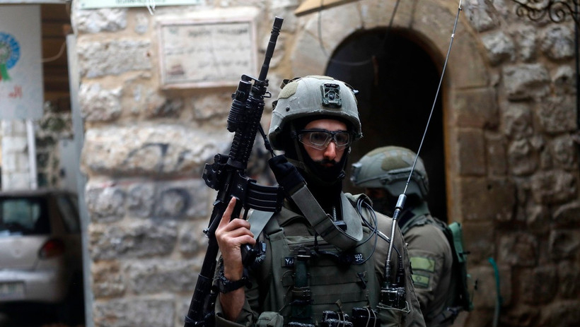 Nhiều nước k&ecirc;u gọi c&ocirc;ng d&acirc;n rời Iran v&agrave; Israel ngay lập tức