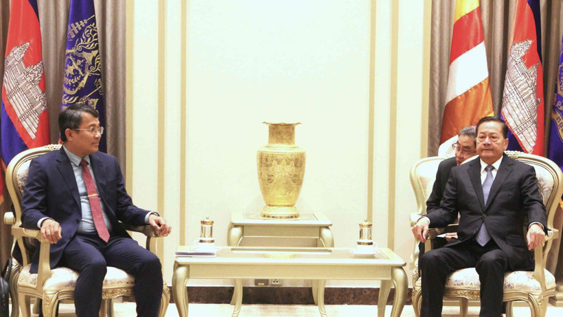 Củng cố vững chắc quan hệ hữu nghị truyền thống Việt Nam-Campuchia