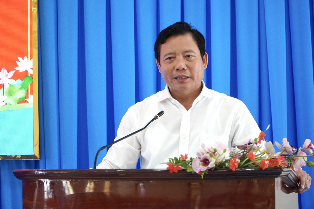 Phó Chủ tịch UBND tỉnh Phạm Tấn Hoà phát biểu tại buổi làm việc