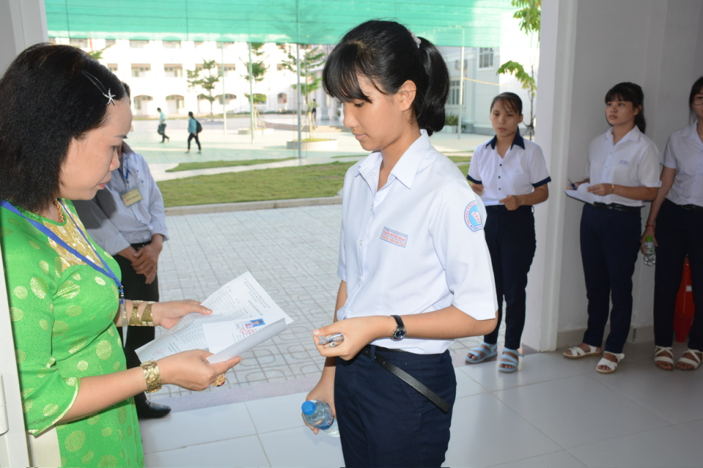 SODO-Gi&aacute;o dục 9 năm trở th&agrave;nh bắt buộc