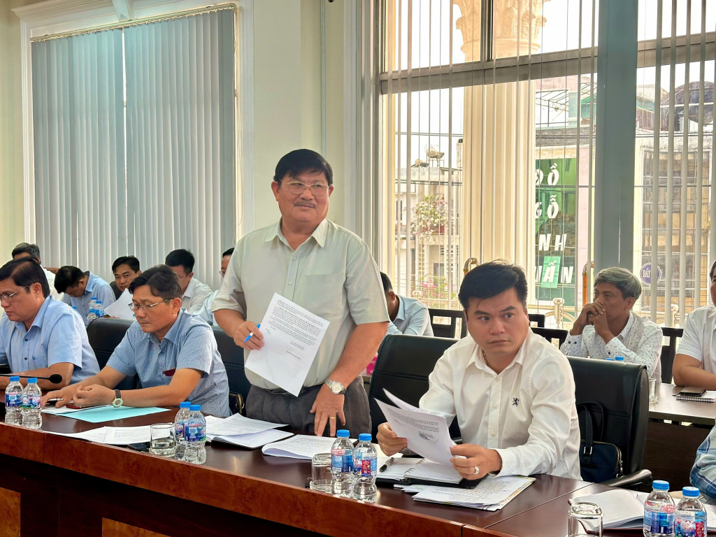 Đại diện Công ty TNHH Hải Sơn phát biểu kiến nghị tại hội nghị