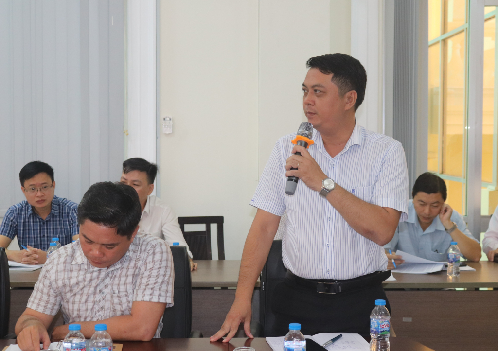 Đại diện UBND xã Đức Lập phát biểu tại hội nghị