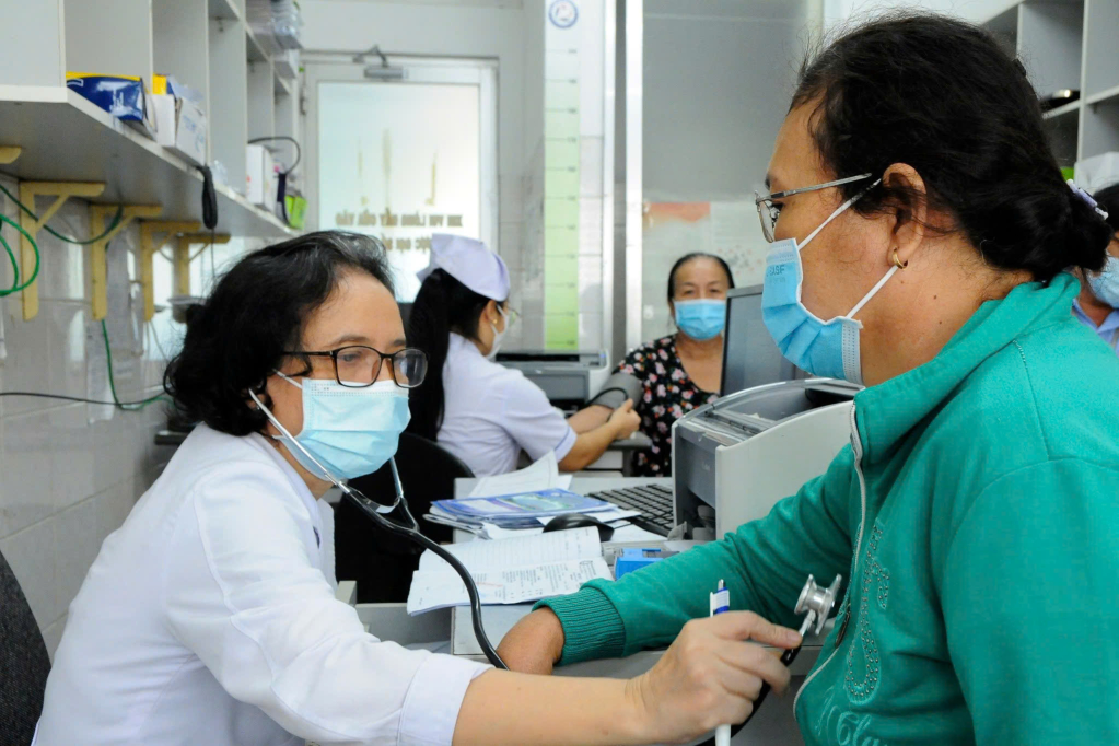 Hướng đến bao phủ chăm s&oacute;c sức khỏe to&agrave;n d&acirc;n