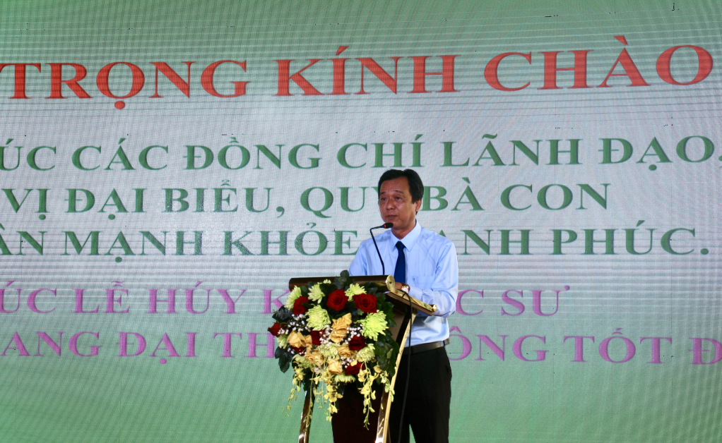 Phó Chủ tịch UBND xã Mỹ Lệ Nguyễn Phúc Trường ôn lại tiểu sử Nghệ nhân - Nhạc sư Nguyễn Quang Đại 