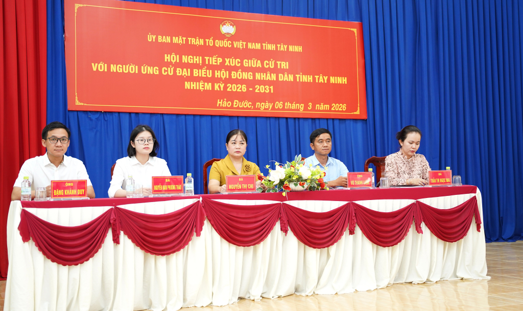 5 ứng cử viên đại biểu HĐND tỉnh - đơn vị bầu cử số 4 tiếp xúc cử tri xã Hảo Đước 