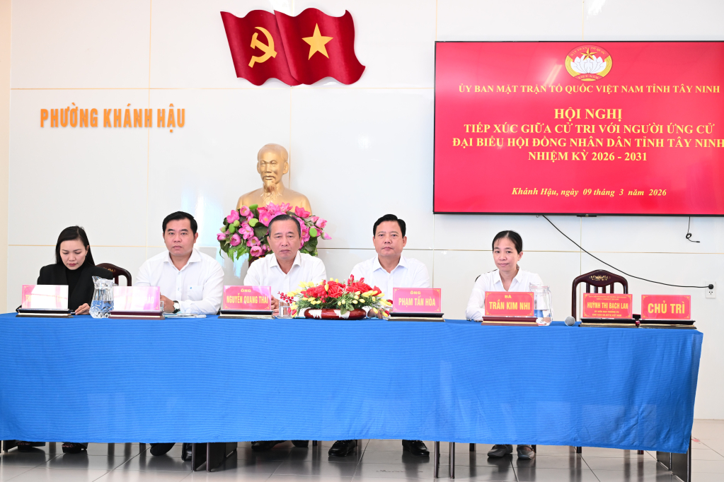 Ứng cử vi&ecirc;n đại biểu HĐND tỉnh - đơn vị bầu cử số 24 tiếp x&uacute;c cử tri phường Kh&aacute;nh Hậu