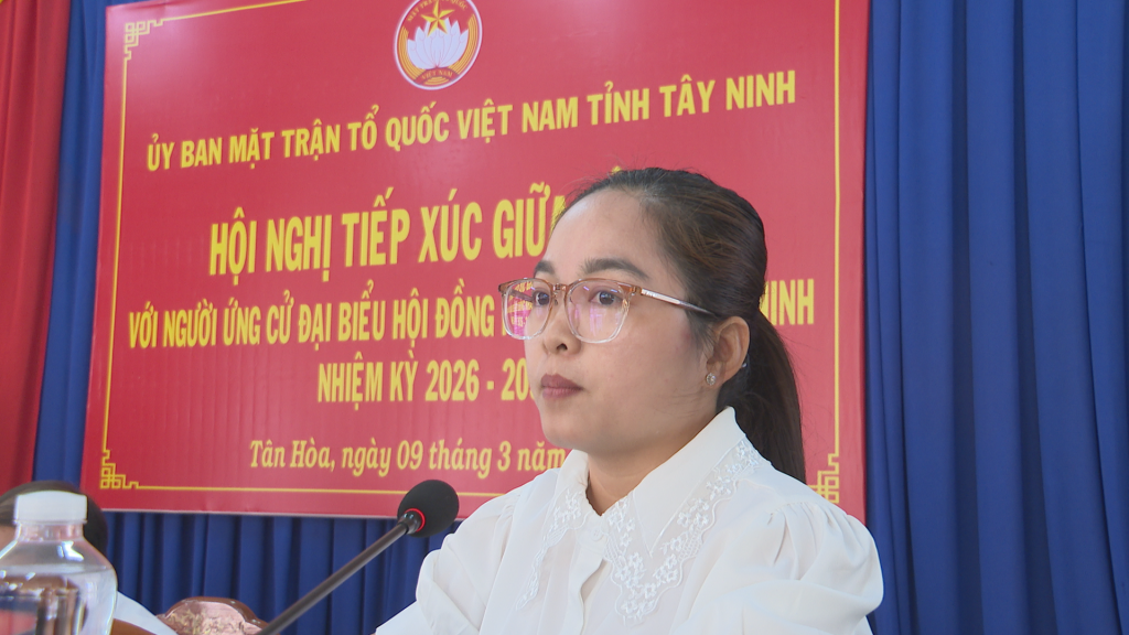 Ứng cử viên Nguyễn Võ Thị Ngọc Giàu - Phó Chi cục trưởng Chi cục Nông nghiệp tỉnh Tây Ninh trình bày chương trình hành động