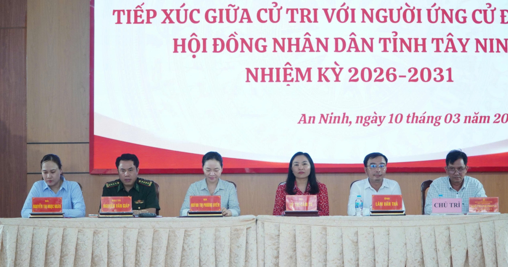 Người ứng cứ đại biểu HĐND tỉnh &ndash; đơn vị bầu cử số 13 tiếp x&uacute;c cử tri tại x&atilde; An Ninh