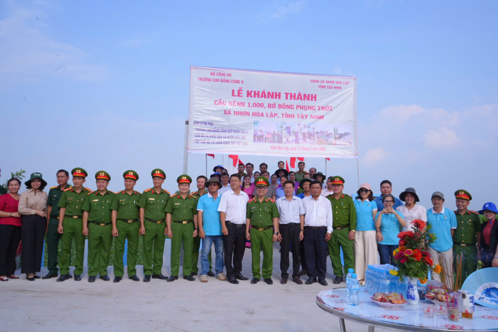 X&atilde; Nhơn H&ograve;a Lập kh&aacute;nh th&agrave;nh cầu K&ecirc;nh 1000