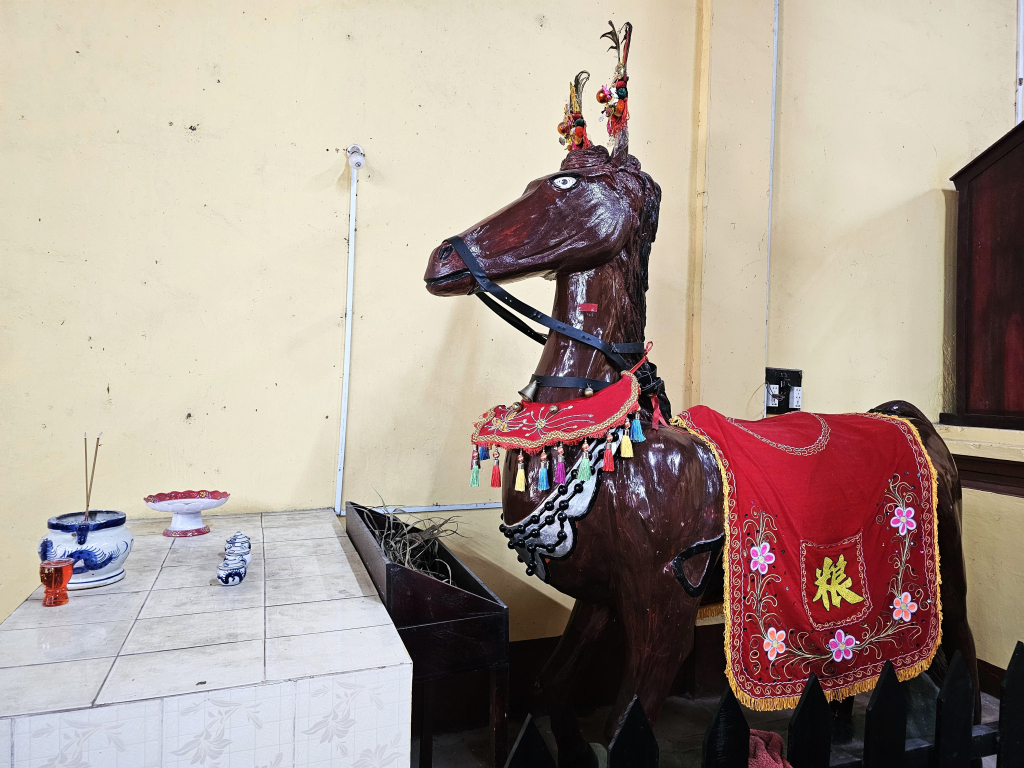 Nhạc ngựa c&ograve;n vang trong chuyện kể