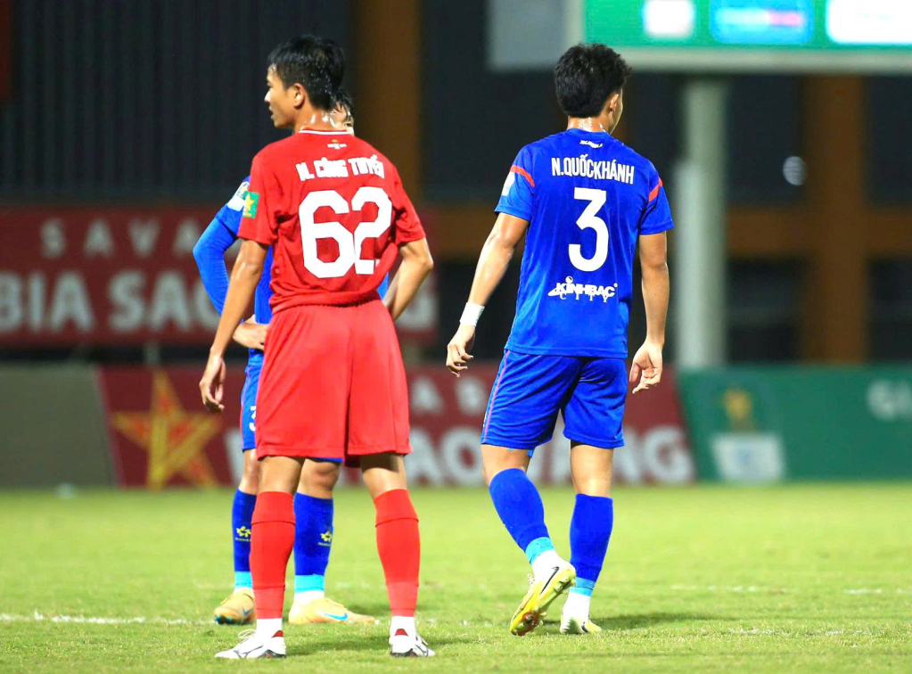 CLB Long An lỡ điểm đ&aacute;ng tiếc tr&ecirc;n s&acirc;n PVF
