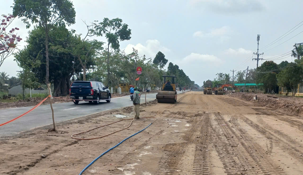 Gần 15 tỉ đồng sửa chữa Đường tỉnh 831 tr&ecirc;n địa b&agrave;n x&atilde; Tuy&ecirc;n B&igrave;nh