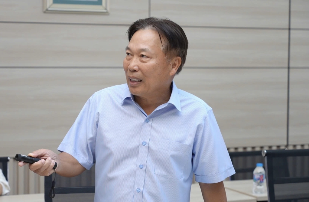 Đại diện Công ty CP IMG Phước Đông mong muốn được tỉnh chấp thuận cho doanh nghiệp tài trợ đầu tư xây dựng và tặng địa phương một công trình trường học theo phương thức “chìa khóa trao tay