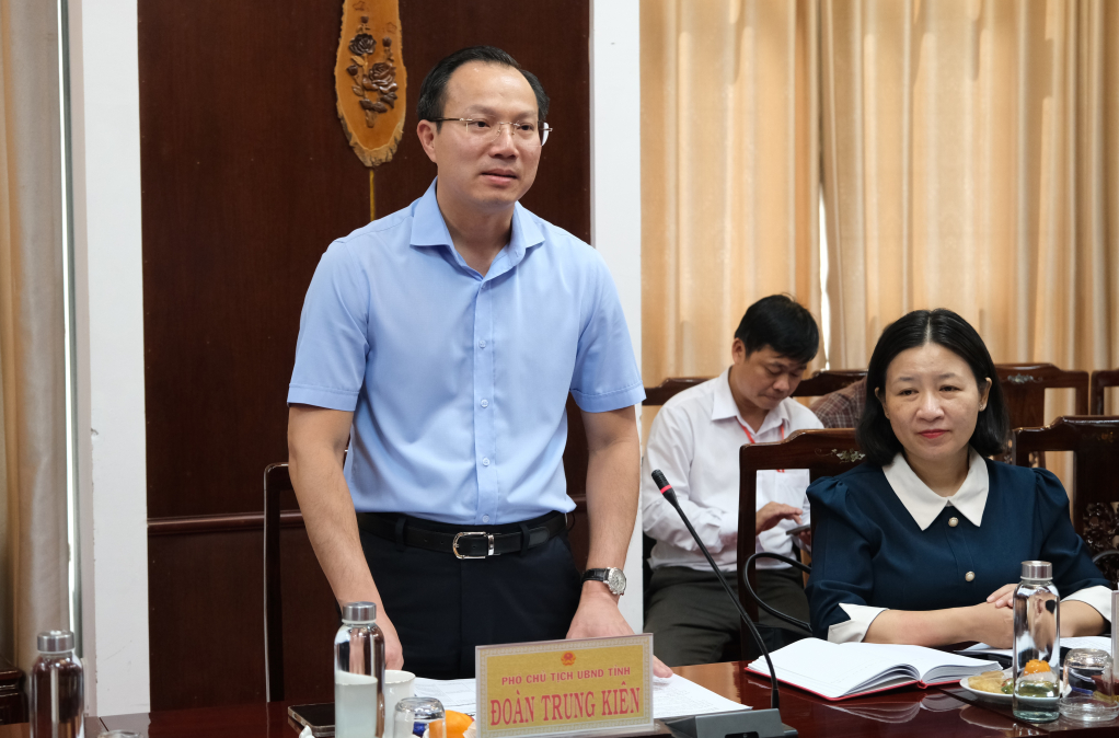 Ph&oacute; Chủ tịch UBND tỉnh T&acirc;y Ninh l&agrave;m việc với doanh nghiệp về x&acirc;y dựng hệ sinh th&aacute;i UAV