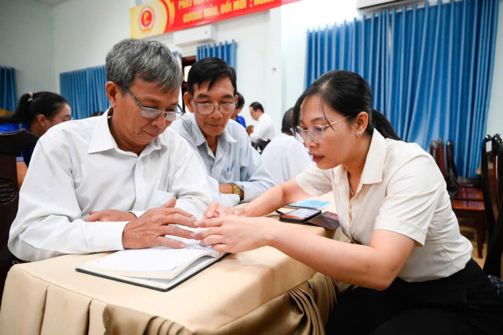 Lương H&ograve;a - Chuyển đổi số từ nhận thức đến h&agrave;nh động