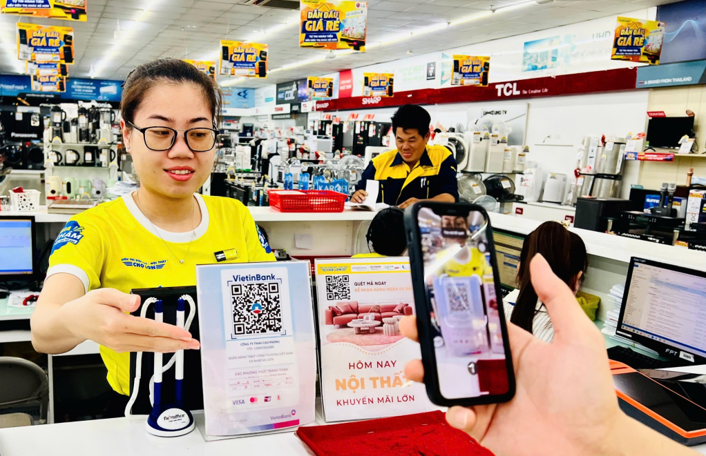 Hộ kinh doanh từ chối nhận chuyển khoản - Liệu c&oacute; phải dấu hiệu trốn thuế?