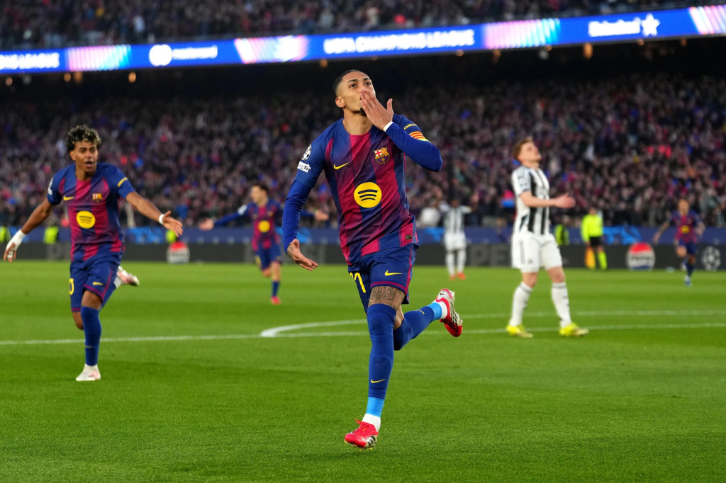 Barca v&agrave; Liverpool b&ugrave;ng nổ ở lượt về v&ograve;ng 16 đội Champions League