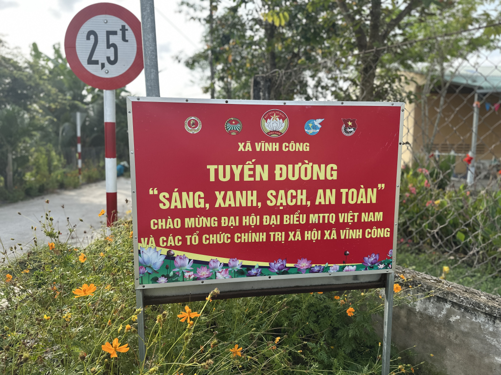 Tuyến đường là điểm nhấn trong xây dựng nông thôn mới