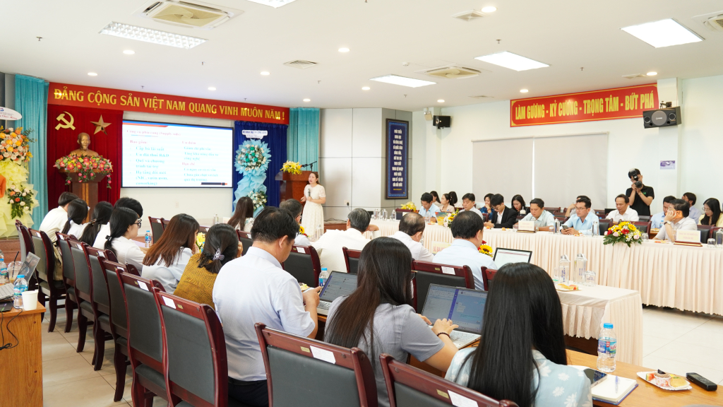 Quang cảnh hội thảo