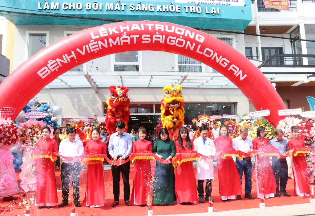 Khai trương Bệnh viện Mắt S&agrave;i G&ograve;n Long An