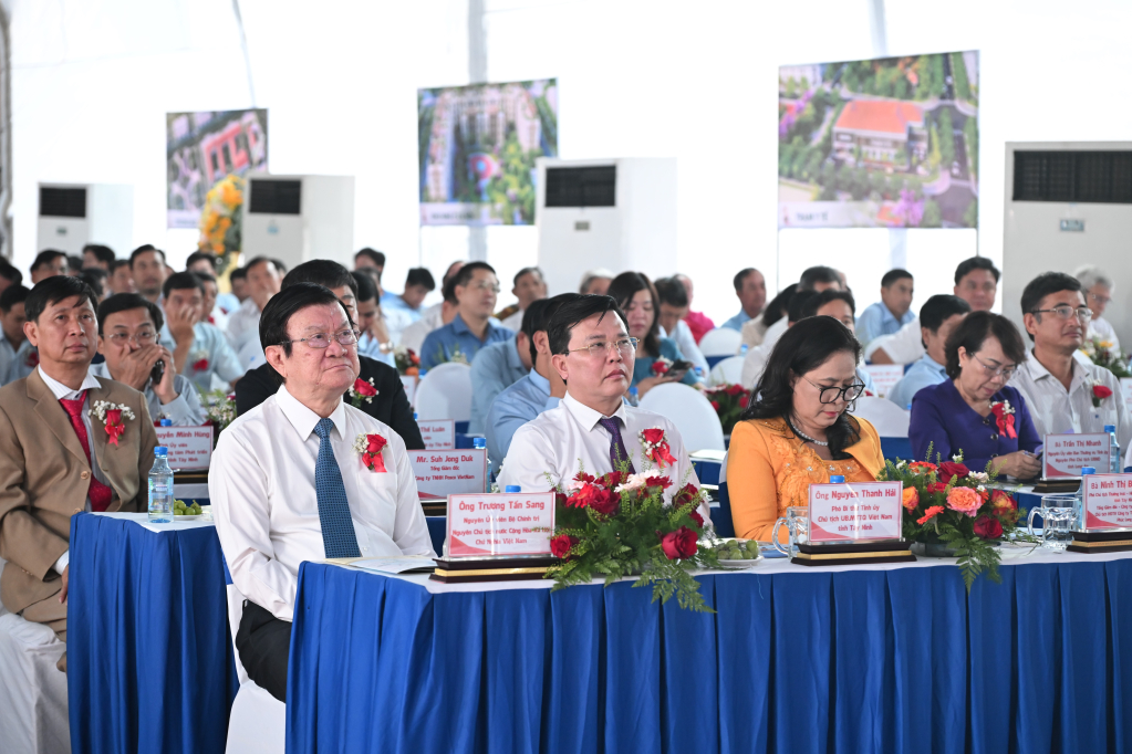 Dự lễ khởi công có nguyên Chủ tịch nước Trương Tấn Sang