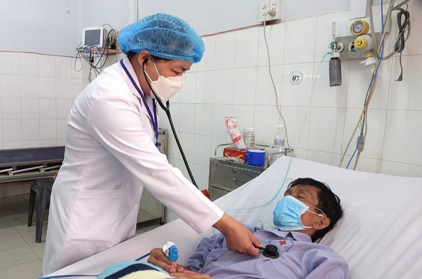 Ph&aacute;t hiện lao gắn với kh&aacute;m sức khỏe định kỳ cho mỗi người d&acirc;n