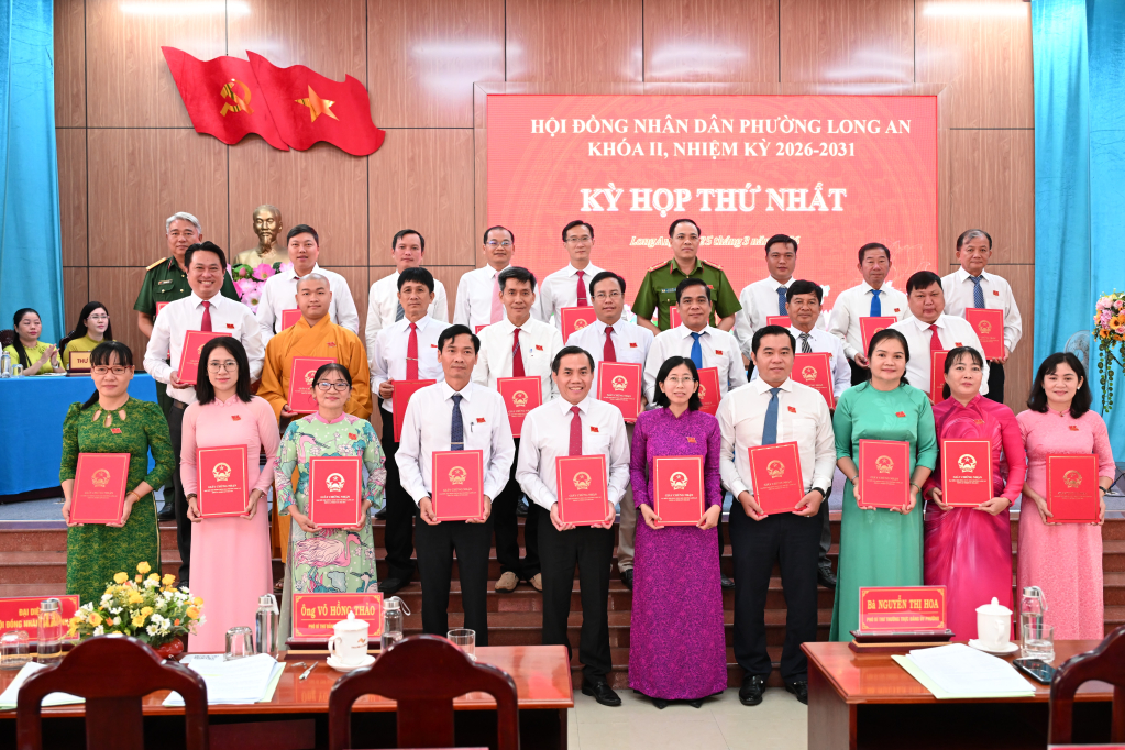 Các đại biểu HĐND phường Long An khóa II, nhiệm kỳ 2026-2031