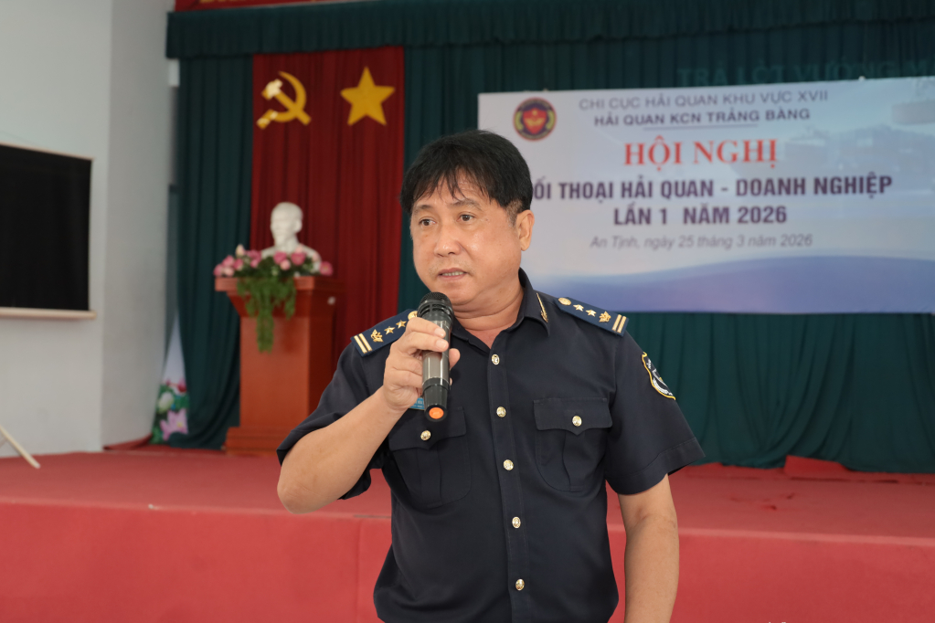 Hải quan Khu c&ocirc;ng nghiệp Trảng B&agrave;ng đối thoại với doanh nghiệp