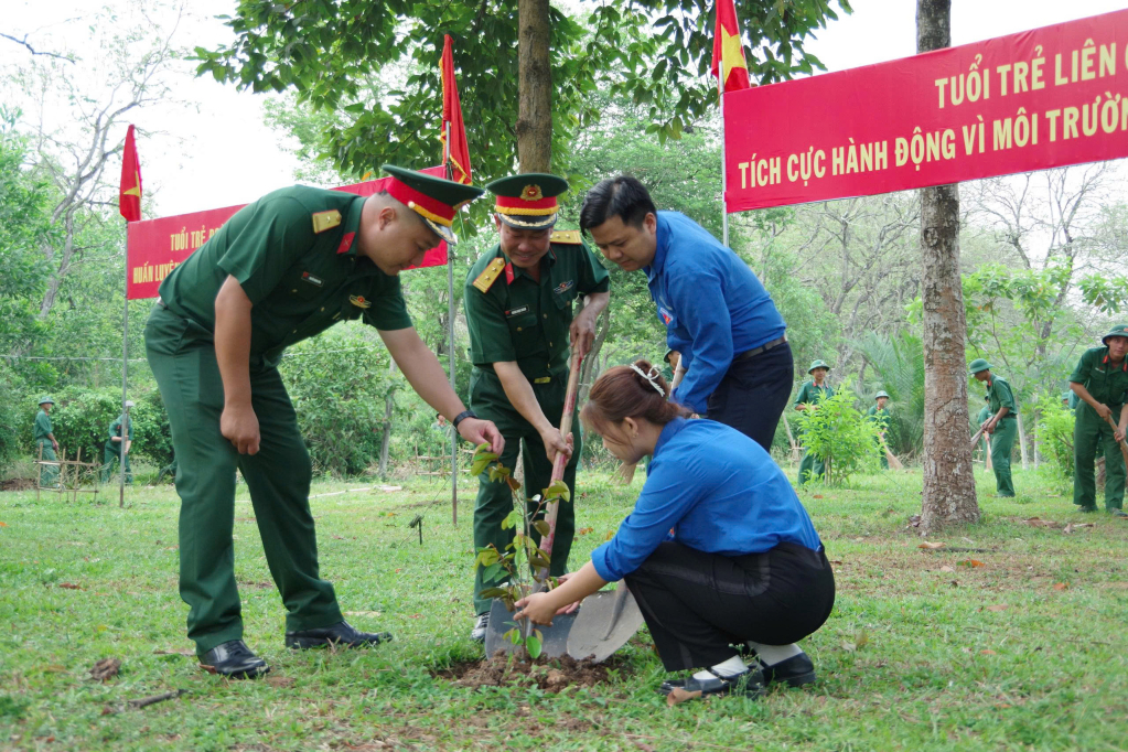 Lan tỏa sức trẻ trong Th&aacute;ng Thanh ni&ecirc;n